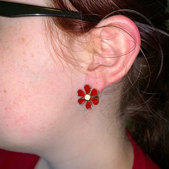 Cute Flower Earrings - Picture 1 of 4